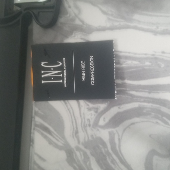 nwt INC High Rise Compression Leggings (S) NWT - Picture 3 of 7